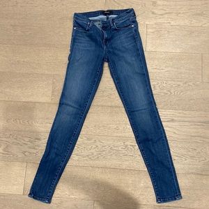 J Brand stretch skinny jeans. Great condition. Barely worn. Size 27